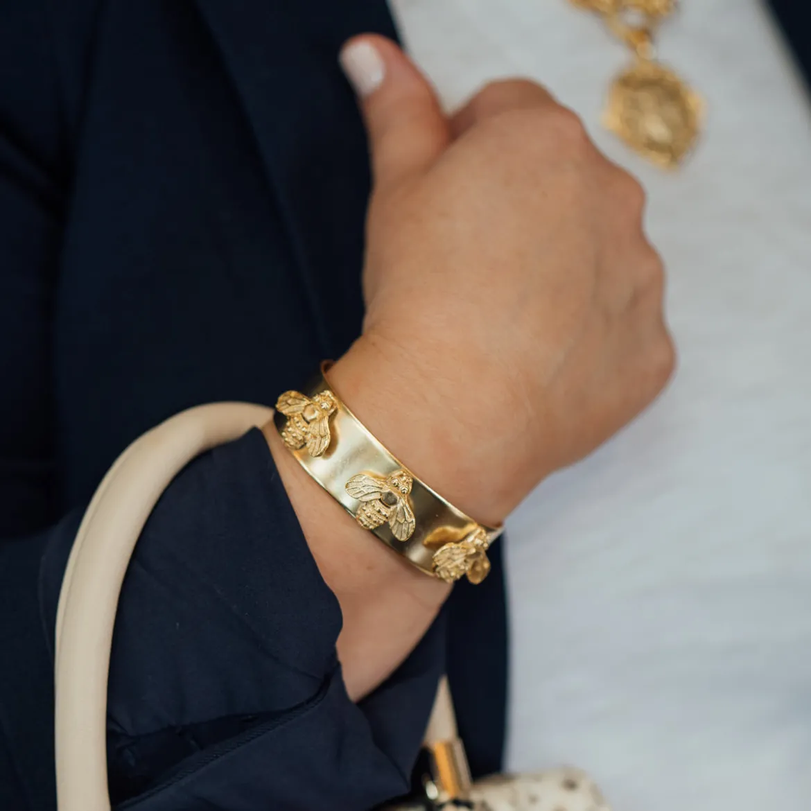 Bee Cuff