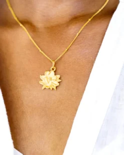 Dainty Magnolia Necklace