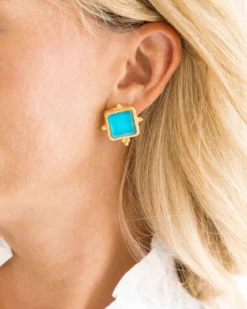 Madeline Studs