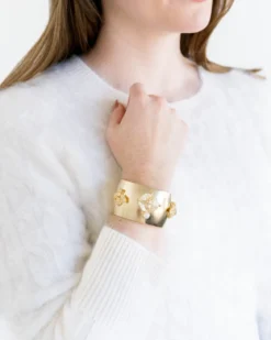 Pearl Bee Cuff