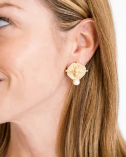 Pearl Bee Studs