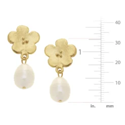 Poppy Pearl Drop Earrings