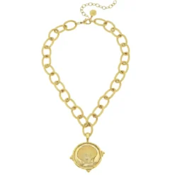 Sea Shell Pendant Necklace